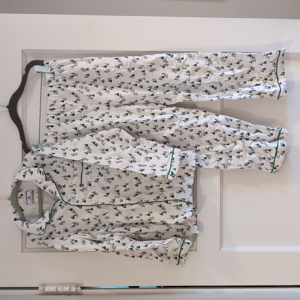 VGUC Petite Plume Evergreen Forest pajama set sz8